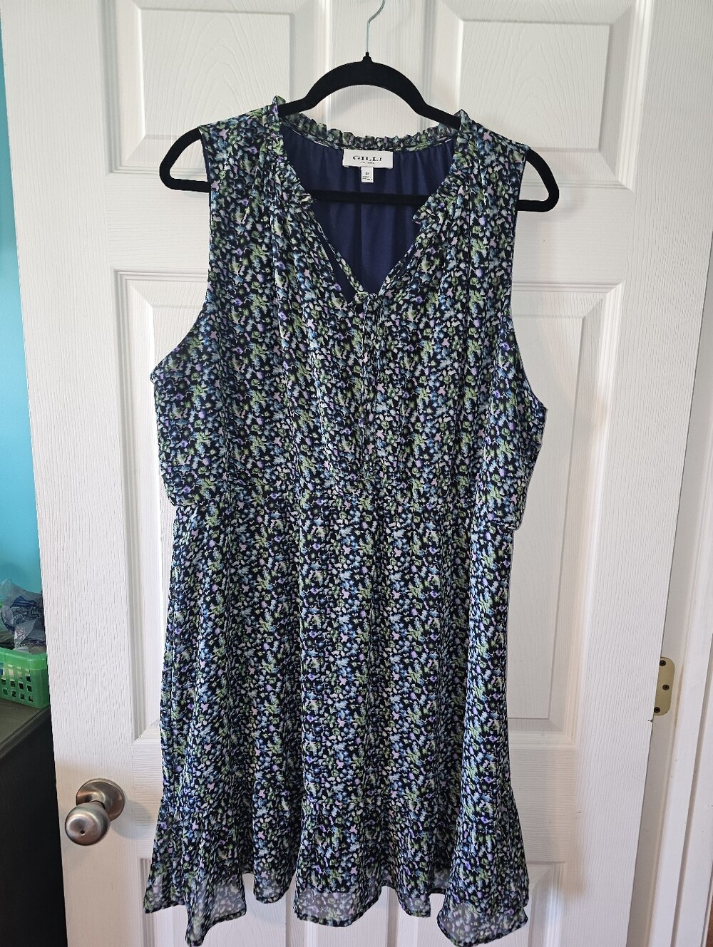 Gilli Navy Dresd with Multicolor Floral Sleeveless 2X